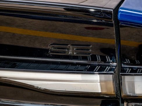New 2026 Toyota Prius Plug-In Hybrid FWD image 10