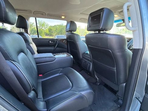 Used 2015 INFINITI QX80 4WD w/ Theater Package image 9