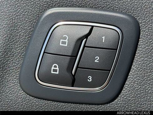 Used 2023 Ford Escape Platinum w/ Premium Technology Package AWD/4WD image 20