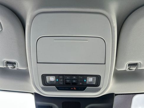 Used 2025 Ford Expedition Active image 21