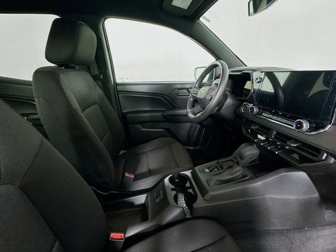 Used 2024 Chevrolet Colorado W/T image 28