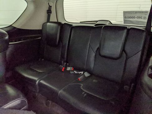 Used 2020 Nissan Armada SL w/ Premium Package image 18