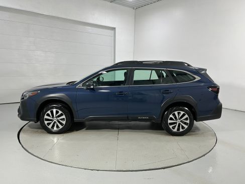 Used 2023 Subaru Outback AWD/4WD image 20