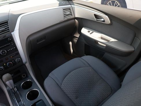 Used 2012 Chevrolet Traverse LS FWD image 22