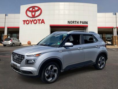 Used 2025 Hyundai Venue SEL
