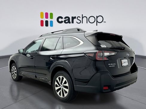Used 2023 Subaru Outback Premium AWD/4WD image 3