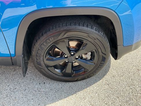 Used 2017 Jeep Cherokee Altitude image 19