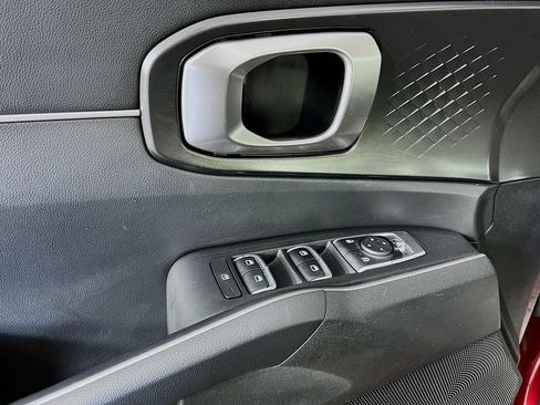 Used 2022 Kia Sorento LX FWD image 24