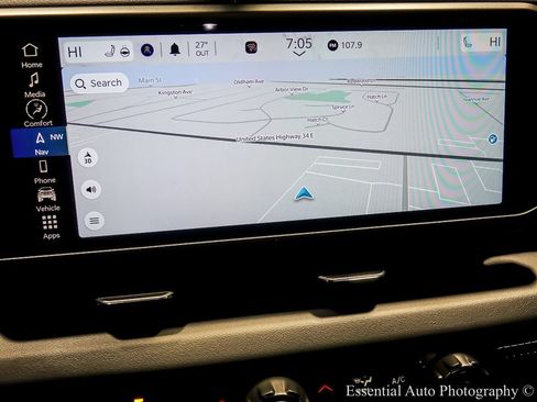 Used 2024 Jeep Wrangler Unlimited Sahara w/ Technology Group image 23