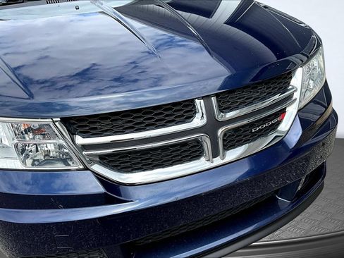 Used 2020 Dodge Journey SE w/ SE Popular Equipment Group FWD image 26