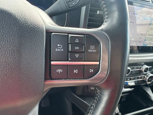 Used 2024 Ford F350 Lariat w/ Lariat Ultimate Package AWD/4WD image 19
