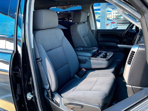 Used 2018 Chevrolet Silverado 1500 LT w/ Texas Edition image 9