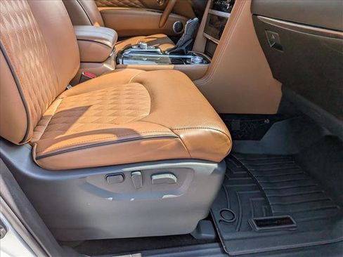 Used 2024 INFINITI QX80 Sensory w/ Cargo Package AWD/4WD image 22
