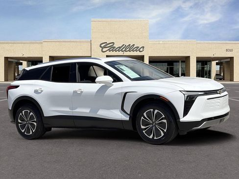 Used 2024 Chevrolet Blazer EV LT AWD/4WD image 3