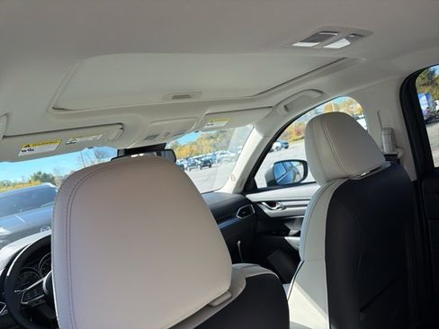 New 2025 MAZDA CX-5 AWD 2.5 S w/ Preferred Package image 9