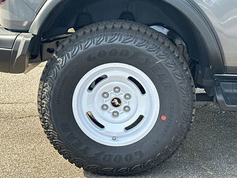 New 2026 Ford Bronco Heritage Edition AWD/4WD image 18