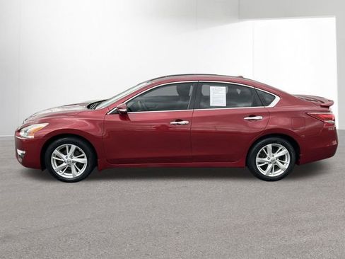 Used 2013 Nissan Altima 2.5 SL w/ Technology Pkg image 4
