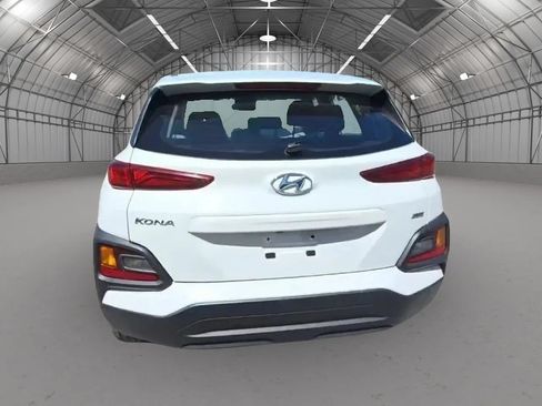 Used 2021 Hyundai Kona SE AWD/4WD image 3