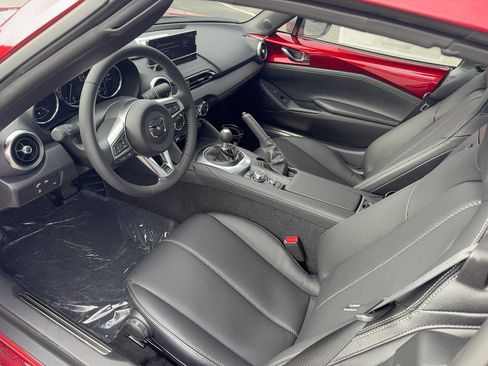 New 2026 MAZDA MX-5 Miata RF Grand Touring RWD image 9