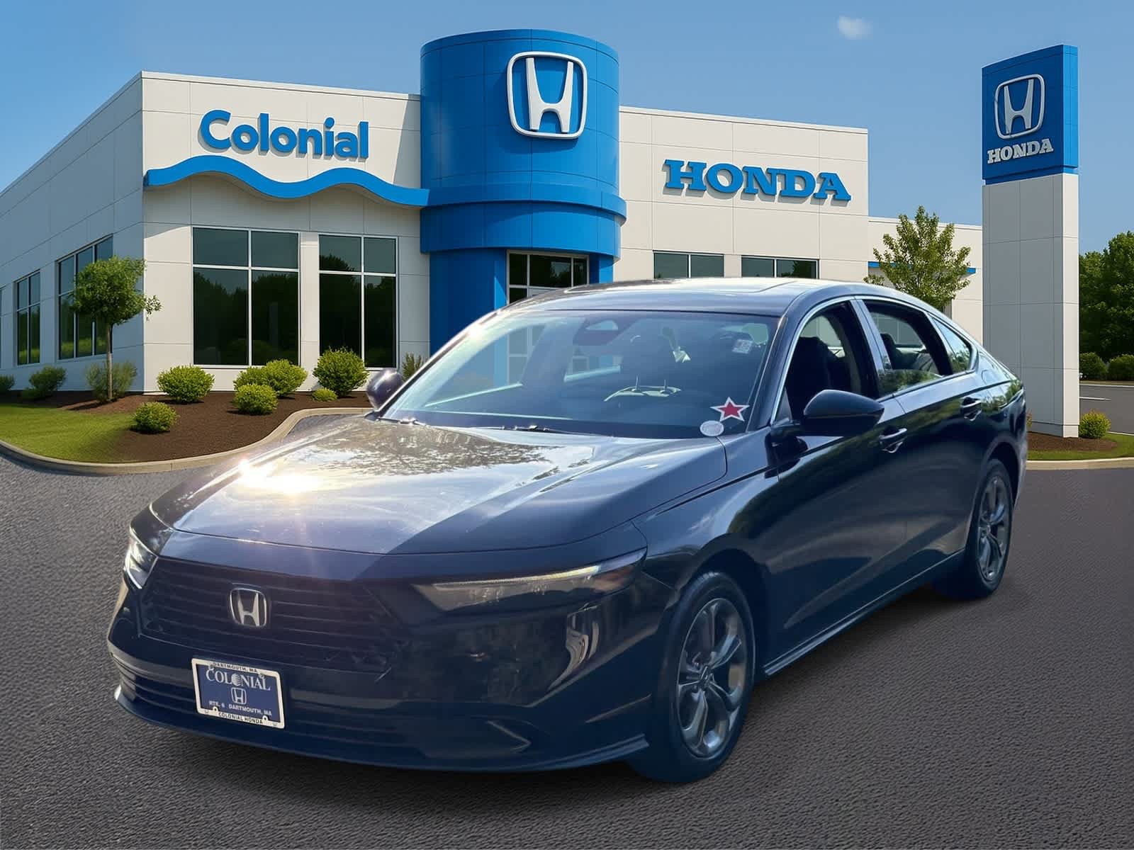 Used 2023 Honda Accord EX image 1
