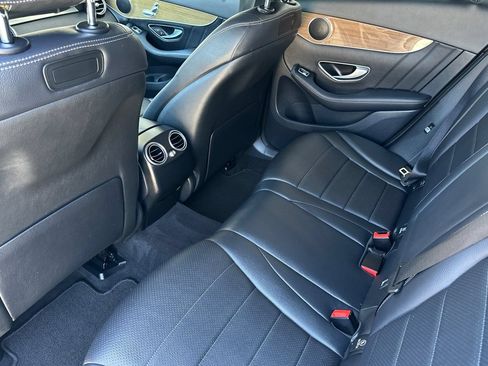 Used 2018 Mercedes-Benz GLC 300 image 12