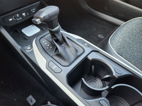 New 2025 Kia K4 GT-Line image 15