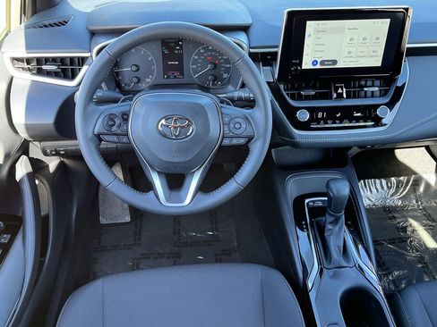 Used 2024 Toyota Corolla SE image 10