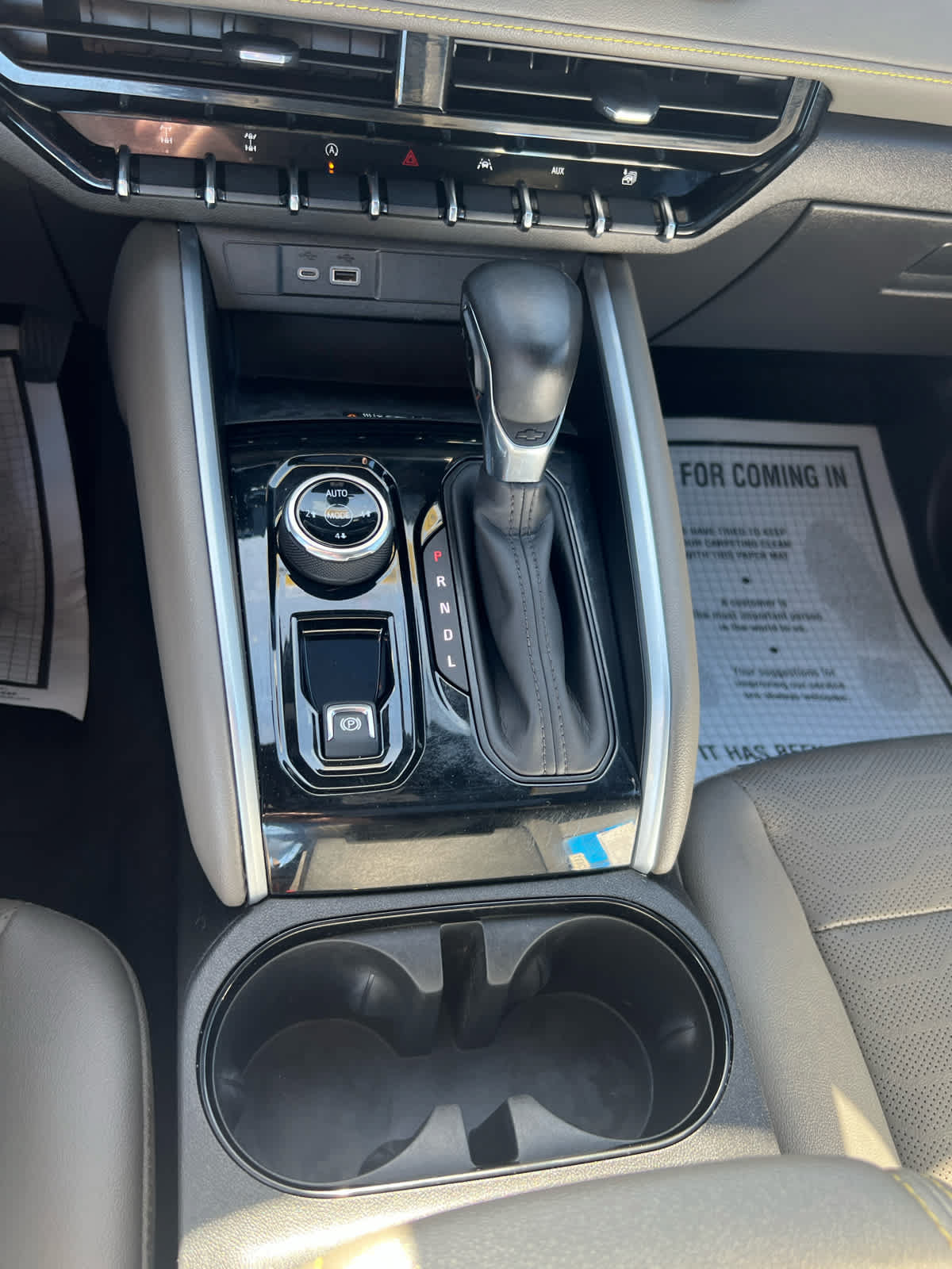 Used 2024 Chevrolet Colorado ZR2 w/ ZR2 Convenience Package III AWD/4WD image 22