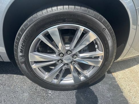 Used 2023 Cadillac XT6 Premium Luxury FWD image 10
