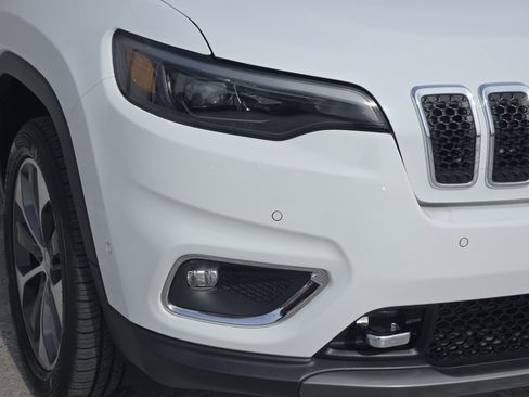 Used 2022 Jeep Cherokee Limited w/ Elite Package image 10