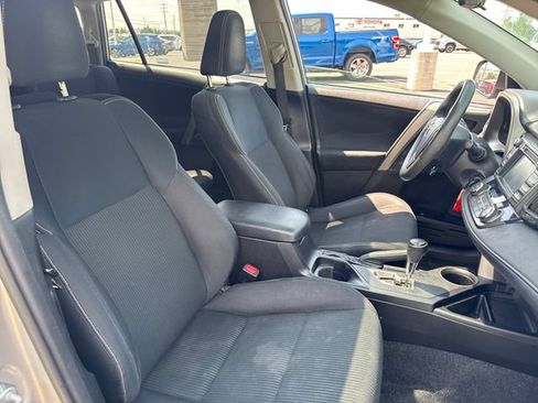 Used 2015 Toyota RAV4 XLE AWD/4WD image 13