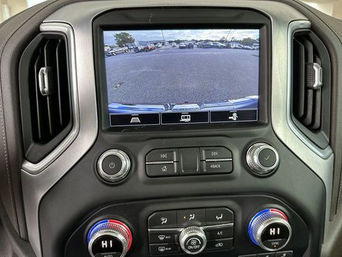 Used 2021 GMC Sierra 1500 SLT w/ SLT Convenience Package image 28