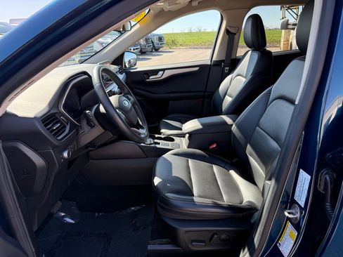 Used 2020 Ford Escape SE Sport image 5