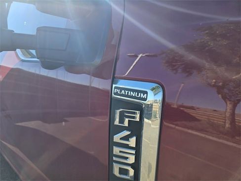 Used 2022 Ford F450 Platinum w/ FX4 Off-Road Package image 4