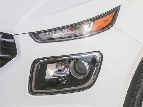 New 2026 Hyundai Venue SEL image 8