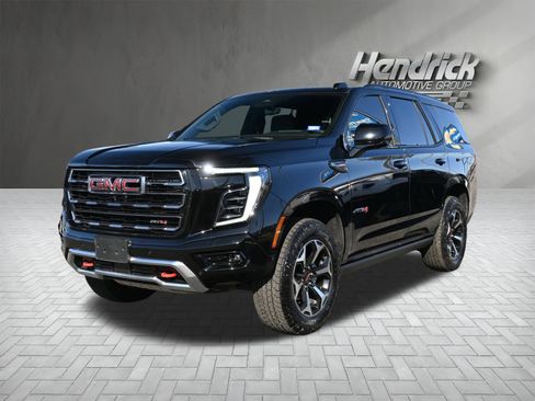 Used 2025 GMC Yukon AT4 w/ AT4 Premium Package image 7