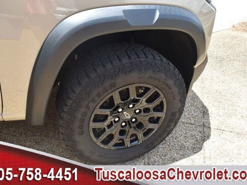 Used 2024 Chevrolet Colorado Trail Boss w/ Advanced Trailering Package AWD/4WD image 12