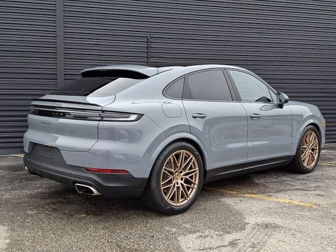 Certified 2024 Porsche Cayenne image 7