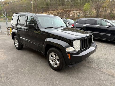 Used 2012 Jeep Liberty Sport w/ Popular Equipment Group AWD/4WD image 1