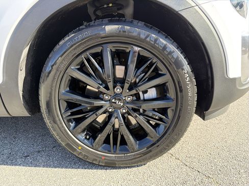 Used 2022 Kia Telluride SX w/ SX Prestige Package image 11