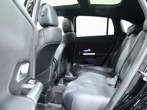 Used 2025 Mercedes-Benz GLA 250 4MATIC image 28