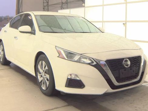 Used 2020 Nissan Altima 2.5 S FWD image 2