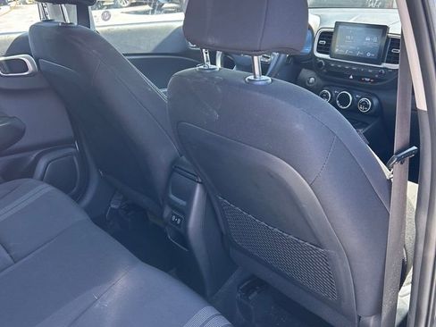 Used 2025 Hyundai Venue SEL FWD image 15