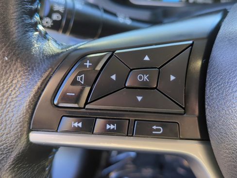 Used 2023 Nissan Leaf SV Plus image 18