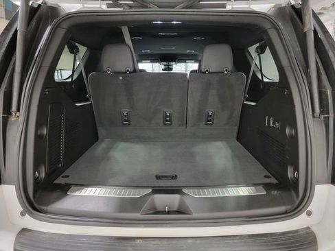 Certified 2023 Chevrolet Suburban High Country image 35