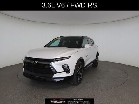 Used 2024 Chevrolet Blazer RS FWD image 1