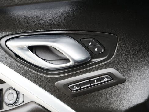 Used 2019 Chevrolet Camaro SS image 13