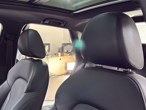 Used 2018 Audi Q3 2.0T Premium Plus w/ S Line Competition Package image 13