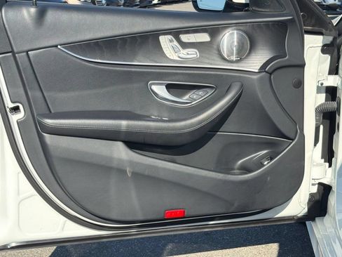 Used 2022 Mercedes-Benz E 350 Sedan image 19