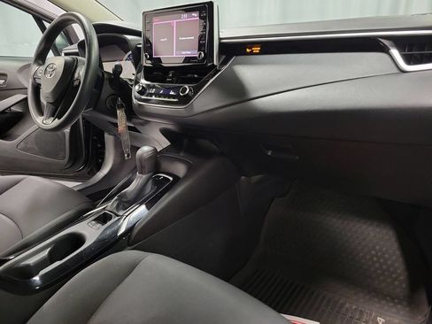 Used 2021 Toyota Corolla LE FWD image 30